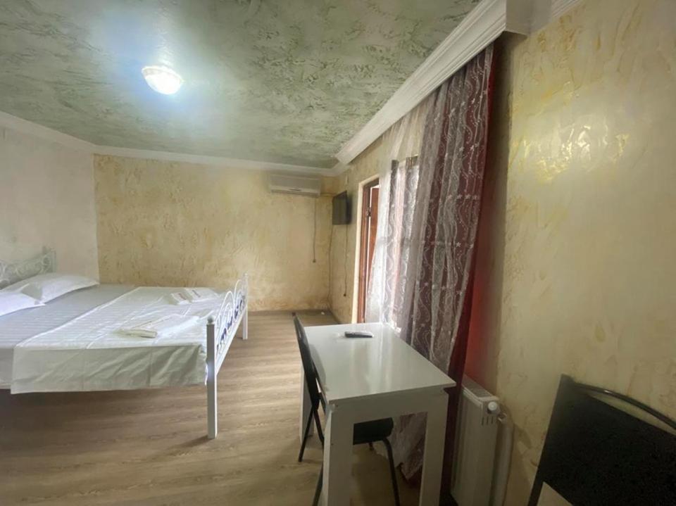 Elite Palace Plus Hotel Batumi Zewnętrze zdjęcie