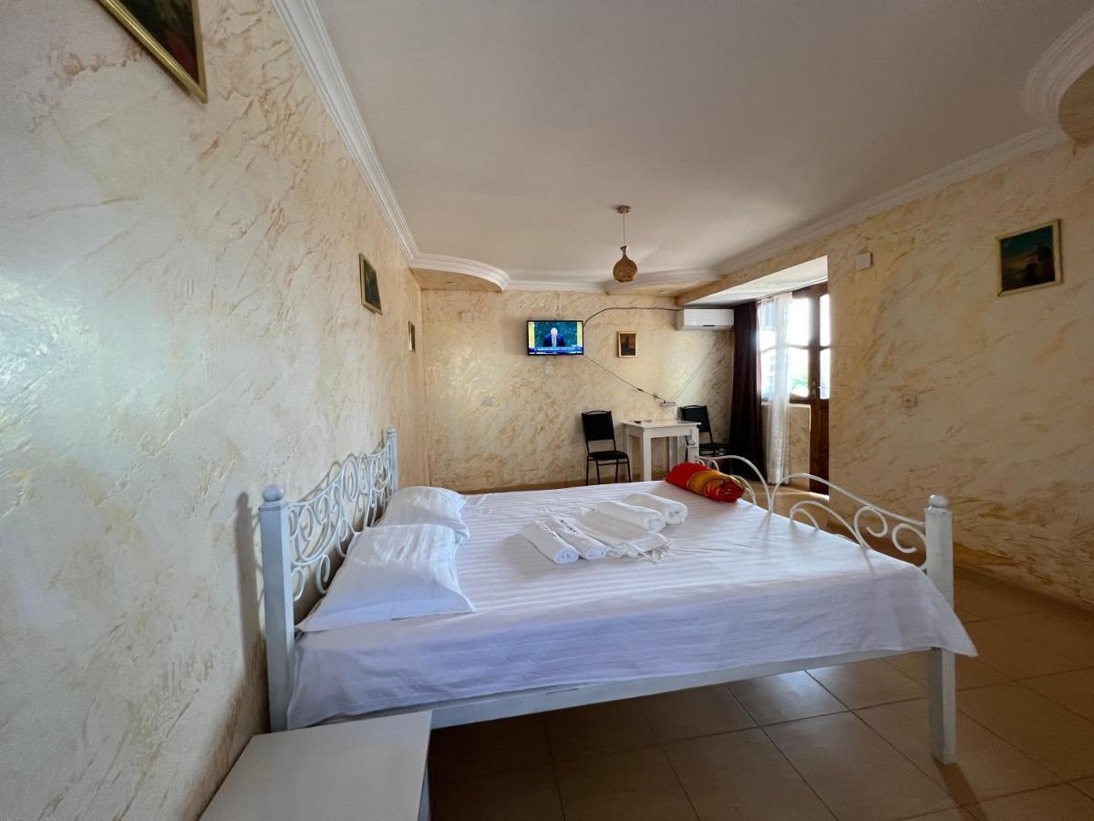 Elite Palace Plus Hotel Batumi Zewnętrze zdjęcie